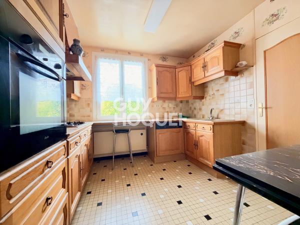 À VENDRE – Charmante maison de plain-pied avec jardin et garage à Reims