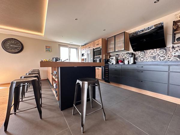 Appartement - 5 pièces - 127 m²