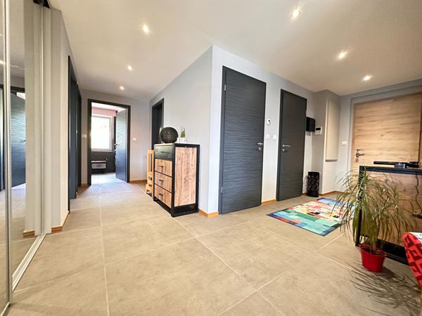 Appartement - 5 pièces - 127 m²