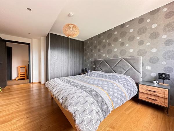 Appartement - 5 pièces - 127 m²