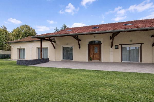 Maison 219 m2- 1200m2 de terrain-Romilly sur seine