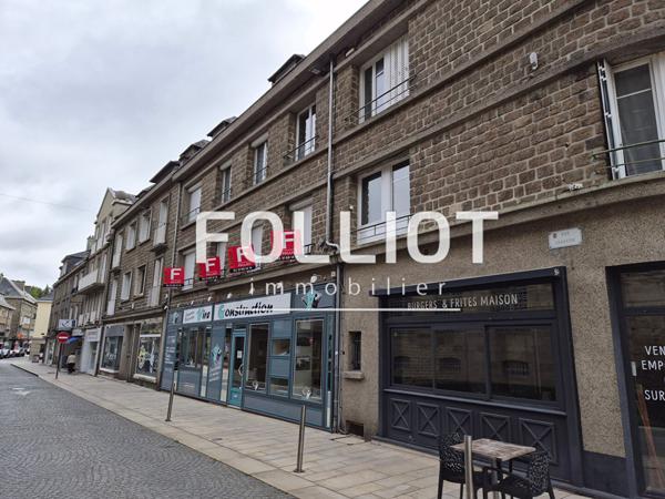 A LOUER - CENTRE VILLE DE VIRE - BEAU ET GRAND F3 DE 93 M²