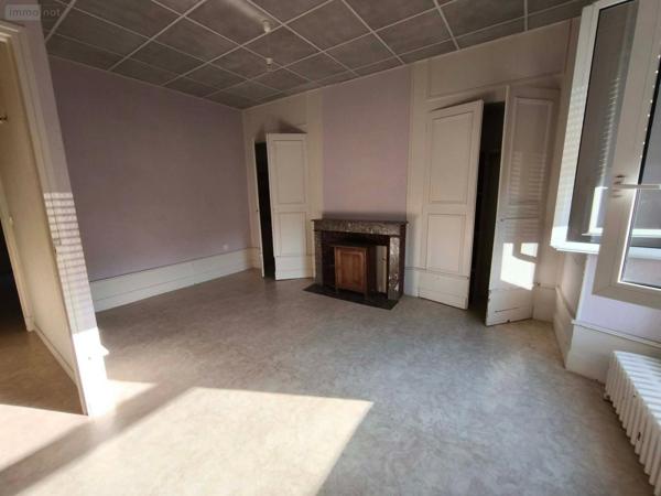 Maison à vendre à Vic-sur-Cère dans le Cantal (15800), ref : 059-2052