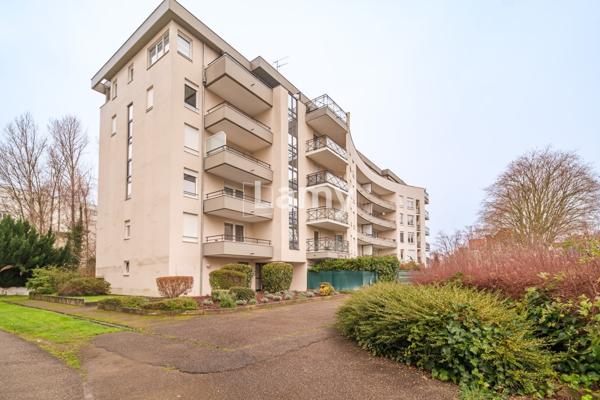 Charmant 2 pièces lumineux avec terrasse et garage