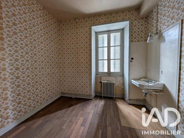 Immeuble à vendre 518 m² Cluis