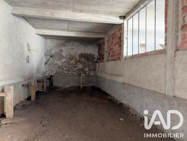 Immeuble à vendre 518 m² Cluis