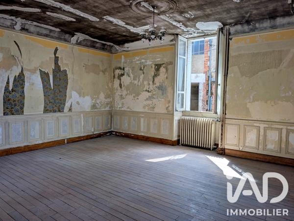 Immeuble à vendre 518 m² Cluis