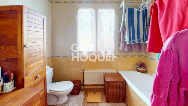 MAISON À VENDRE DE 6 PIÈCES DE 114,00 M²