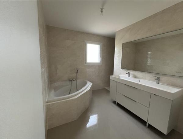 Maison à vendre |  La Châtre |  4 pièces | 142 m²