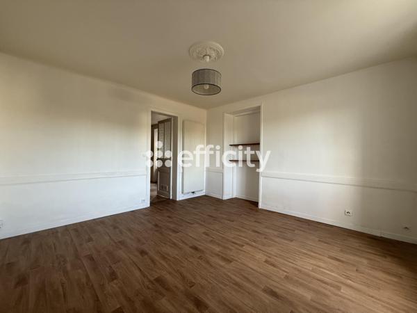 Maison
         9 pièces
        - 240 m² 299 250 € *