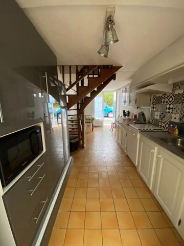 À 1,5 km de la plage - Authentique Maison de Pays avec deux logements, Idéale Maison de Famille