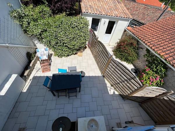 À 1,5 km de la plage - Authentique Maison de Pays avec deux logements, Idéale Maison de Famille