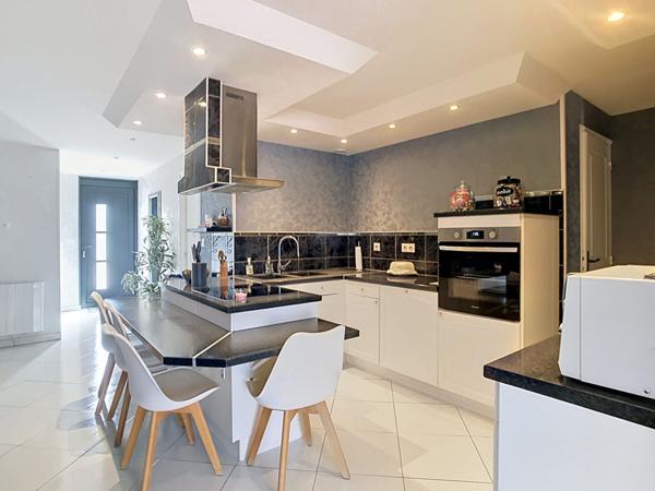 Maison Saumur sans travaux - proche commerces - A saisir rapidement
