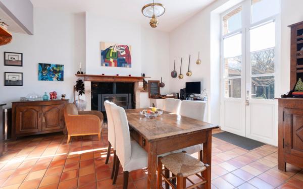 Maison à vendre    7 pièces •  Mont-de-Marsan