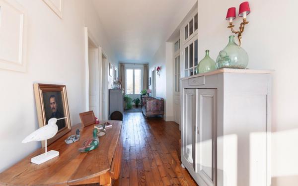 Maison à vendre    7 pièces •  Mont-de-Marsan