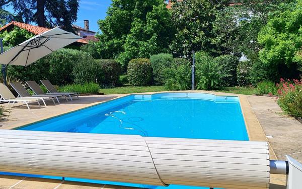 Maison à vendre    7 pièces •  Mont-de-Marsan