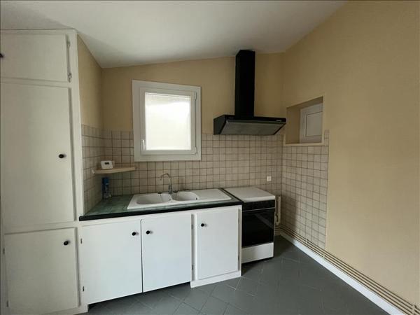 Maison à louer 546 € CC SOYAUX 2 p 38 m² DPE E