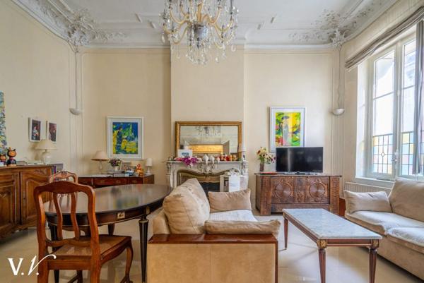 Maison à vendre 1 625 000 € Bordeaux 12 p 430 m² DPE C