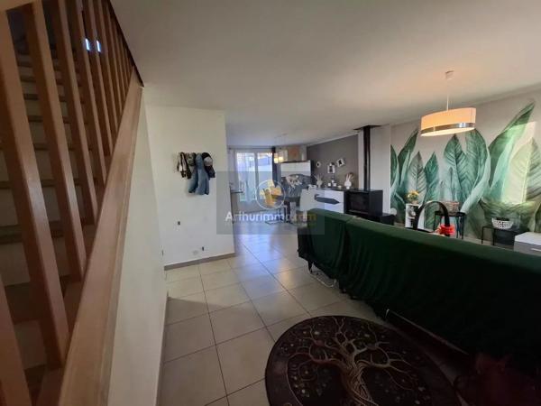 Vente                                                      Maison
                        
                     5 pièces                      102 m2                     à Crécy-la-Chapelle