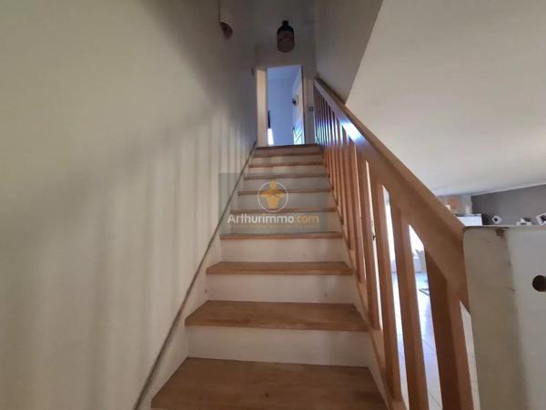 Vente                                                      Maison
                        
                     5 pièces                      102 m2                     à Crécy-la-Chapelle