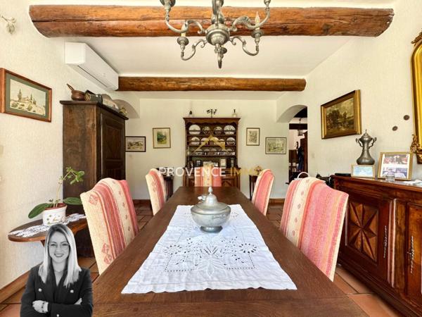 Pélissanne (13330) Sur les hauteurs de Pélissanne – Propriété de charme en pinède