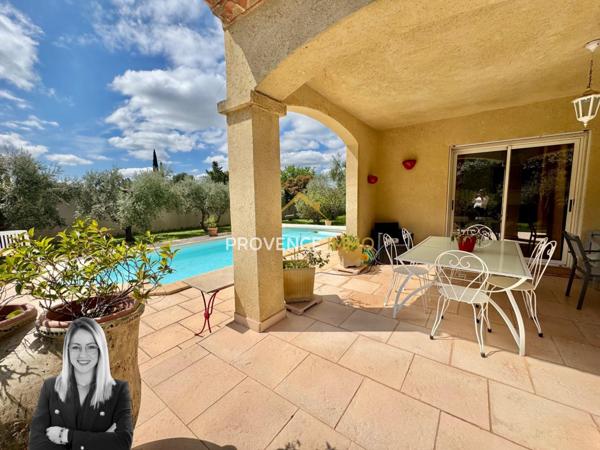 Pélissanne (13330) Sur les hauteurs de Pélissanne – Propriété de charme en pinède