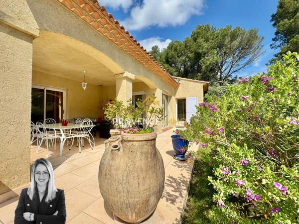 Pélissanne (13330) Sur les hauteurs de Pélissanne – Propriété de charme en pinède
