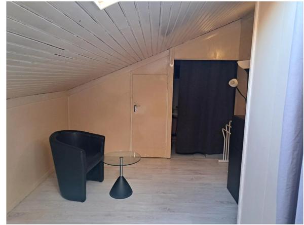 Vente                                                      Appartement
                        
                                         100 m2                     à Boissy-Saint-Léger