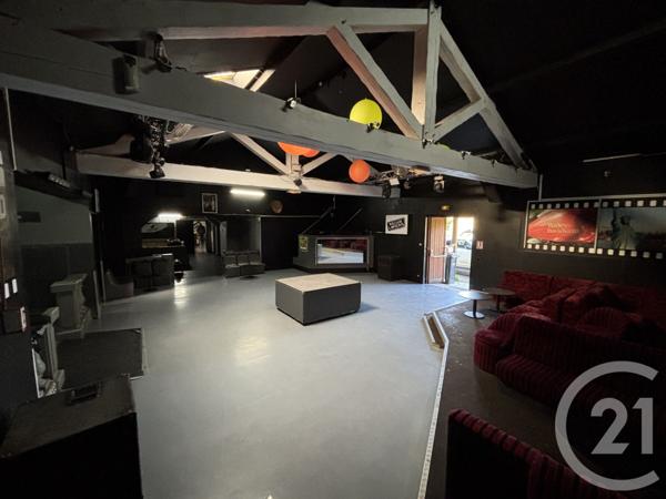 Immeuble à vendre  385 m2 NALLIERS - 86