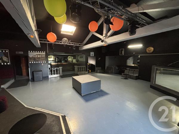 Immeuble à vendre  385 m2 NALLIERS - 86