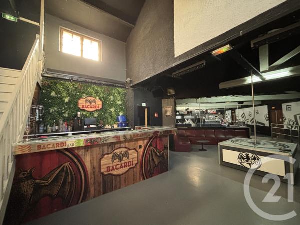 Immeuble à vendre  385 m2 NALLIERS - 86