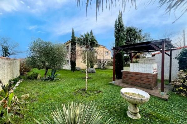 Maison 3 chambres 113M², grand garage et jardin