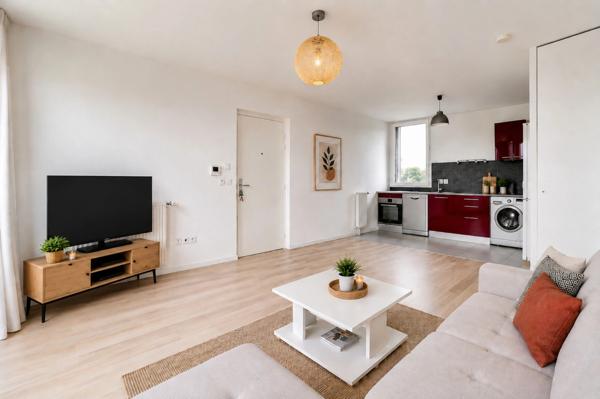 Appartement 2 pièces à vendre à Sainte-Geneviève-des-Bois – Dernier étage avec ascenseur – Résidence récente de 2015