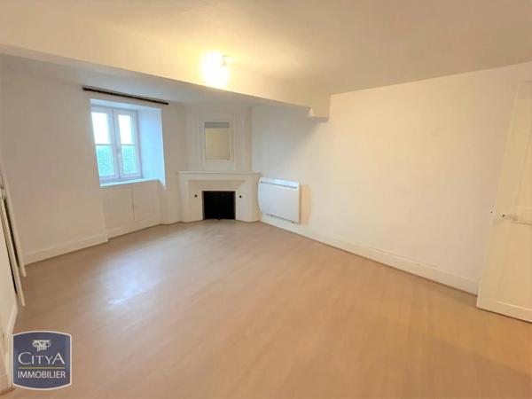 Appartement à louer 2 pièces 76.14m² Laon (02000)