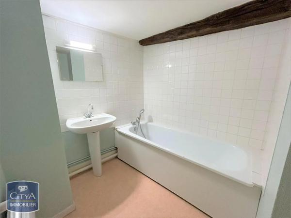 Appartement à louer 2 pièces 76.14m² Laon (02000)
