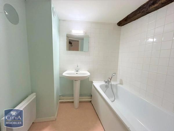 Appartement à louer 2 pièces 76.14m² Laon (02000)