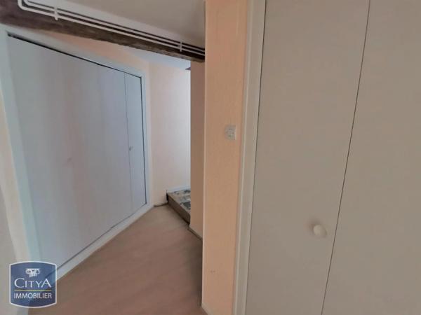 Appartement à louer 2 pièces 76.14m²