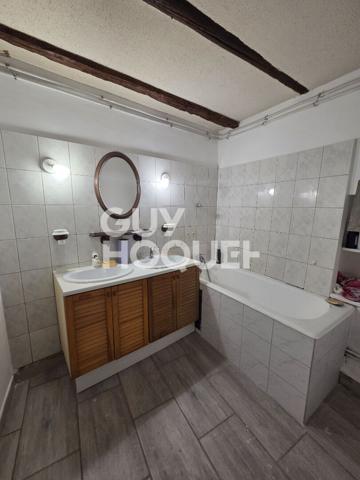 Maison de village T4 de 87 m² avec annexe cadastrée de 67 m²