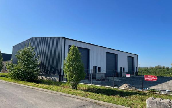 Stationnement à louer    150 m2 Le Gua