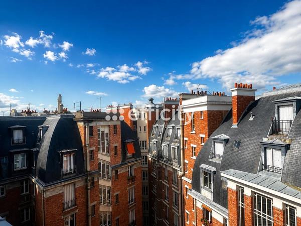Appartement
         1 pièce
        - 12 m² 99 900 € *