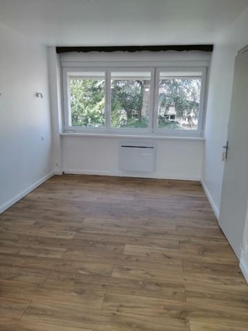Appartement 4 pièce(s) 117.20 m2 triplex CAMBRAI
