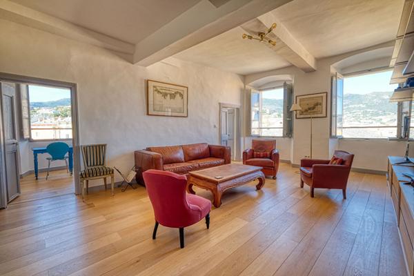 Vente appartement duplex 6 pièces Citadelle de Bastia vue mer