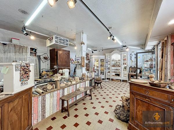 Vente Immeuble 4 pièces à Le Bugue