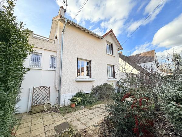 Maison à vendre à Conflans-Sainte-Honorine - Référence 7397 €357 000 ** - Référence 7442