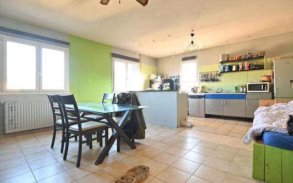 Maison à vendre    4 pièces •  Pendé