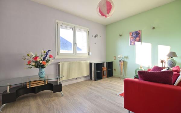 Maison à vendre    4 pièces •  Pendé