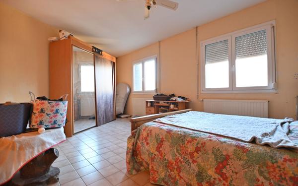 Maison à vendre    4 pièces •  Pendé