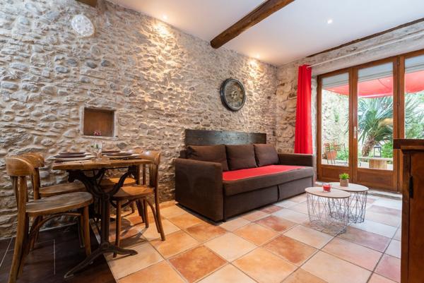 Immeuble de rapport à Carcassonne avec extérieur