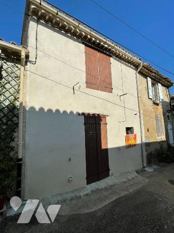 A vendre - Valensole (04) -  Alpes-de-Haute-Provence: Maison de village d'env 45 m² comprenant ...