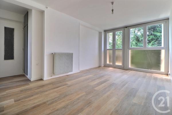 Appartement F3 à vendre  4 pièces - 55,45 m2 LE BOURGET - 93